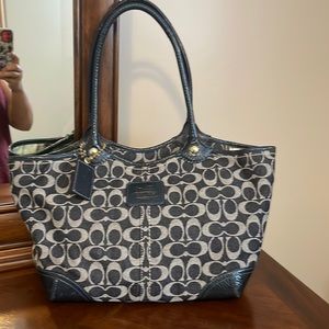 Coach shoulder handbag